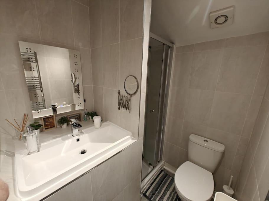 Welsh Miners Cottage Four Bedroom House Treherbert Luaran gambar