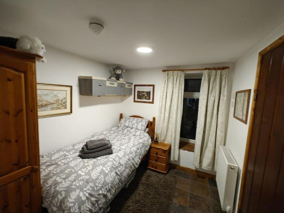 Welsh Miners Cottage Four Bedroom House Treherbert Luaran gambar